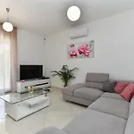 בית נופש 2105 Divšići