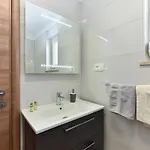 2105 בית נופש