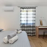 2105 בית נופש *