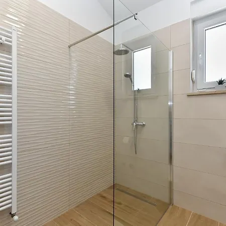 2105 Casa vacanze Divšići