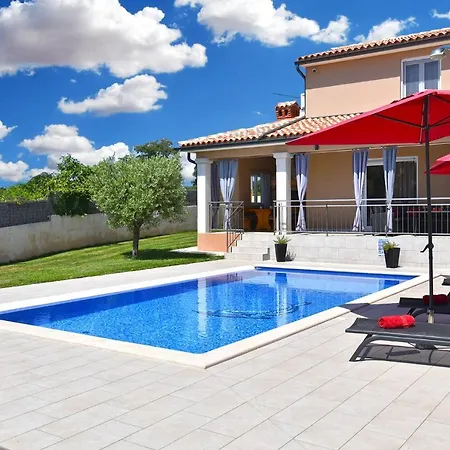 Holiday home 2105 Divsici