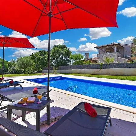2105 Holiday home