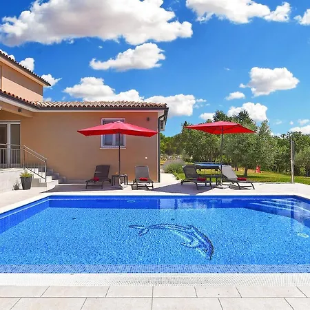 2105 Holiday home Divsici