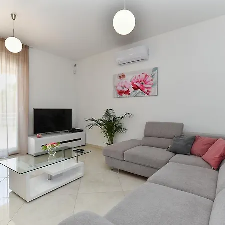 Σπίτι διακοπών 2105 Divšići